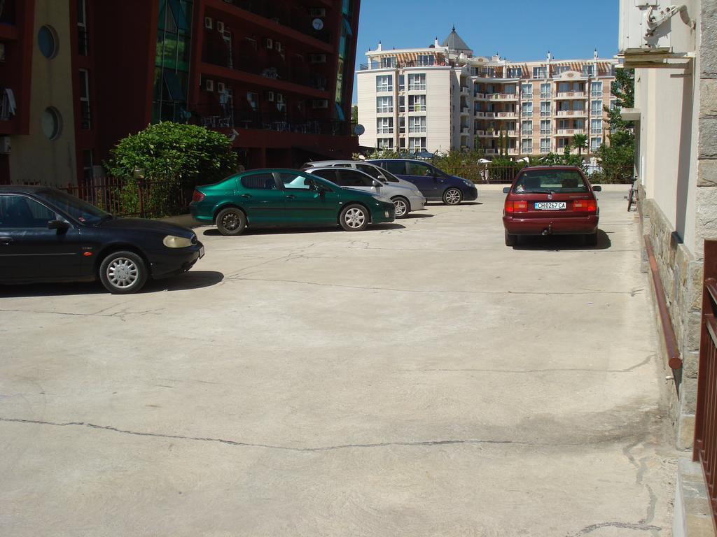 Summer Breeze Apartments Sluneční pobřeží Exteriér fotografie